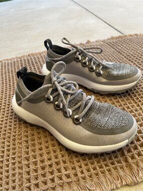 Allbirds Women's Trail Runners SWT 8